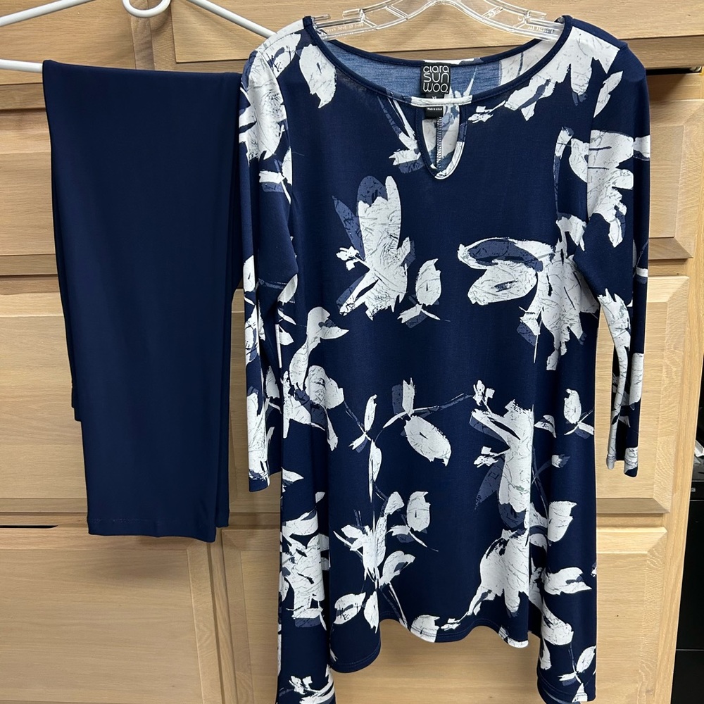 Clara Sun Woo Navy and White Pantsuit